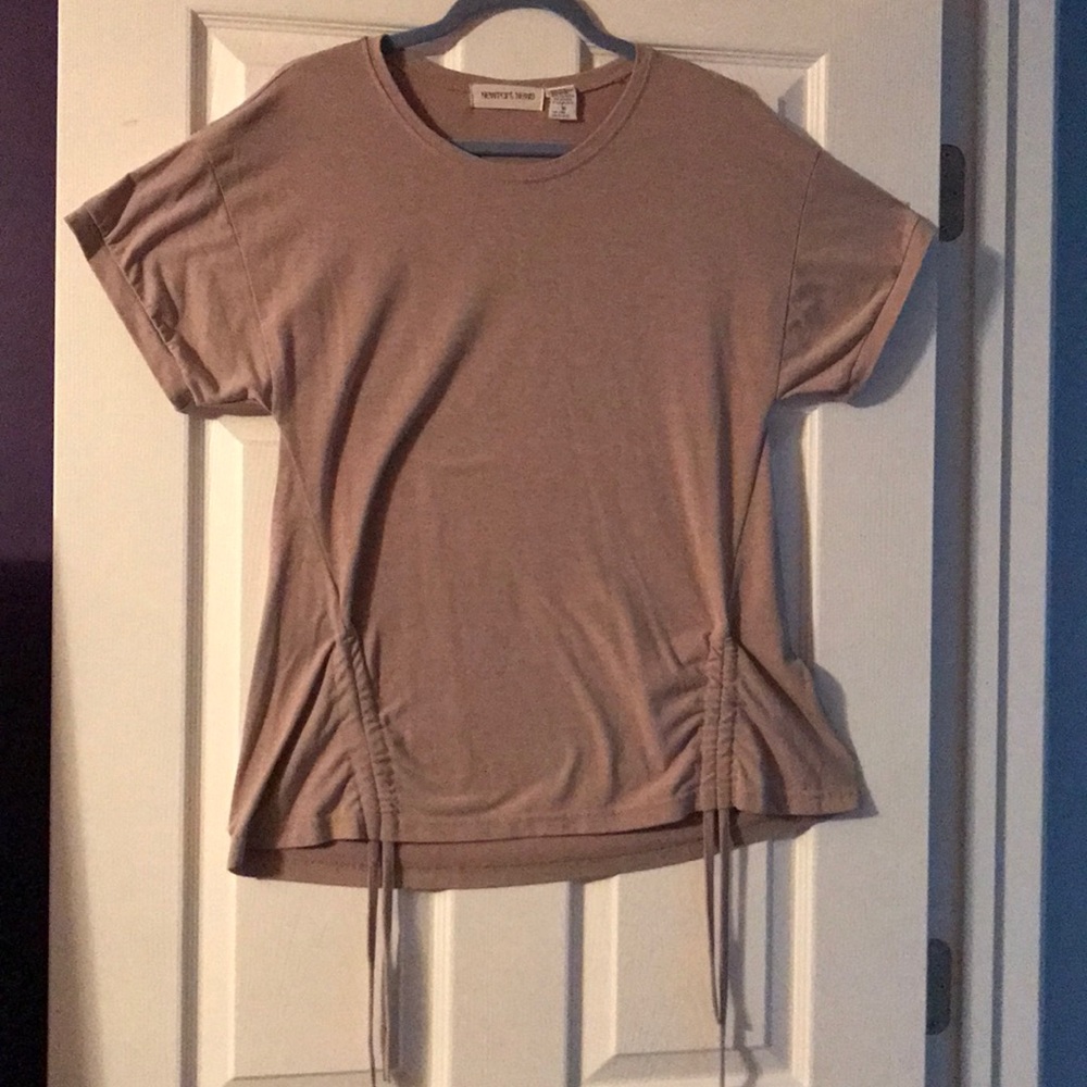 Newport News Top